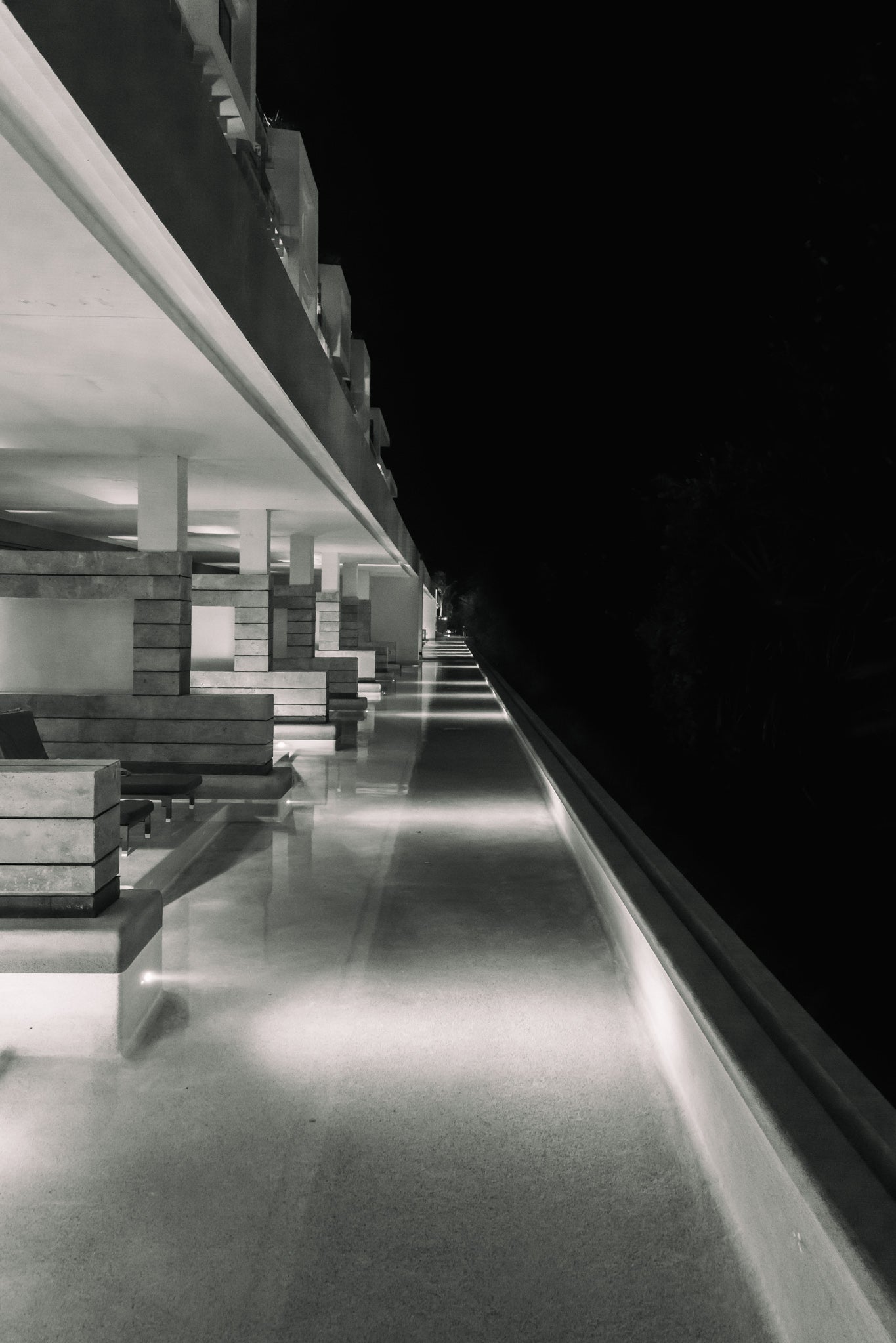 Black & White Architecture